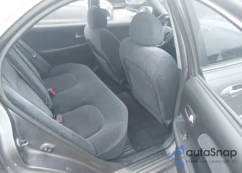 2004 Hyundai Sonata z USA, uszkodzony, nr VIN KMHWF25S34A943347